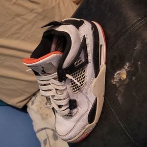 Jordan retro 4 flight nostalgia size 4.5 kids